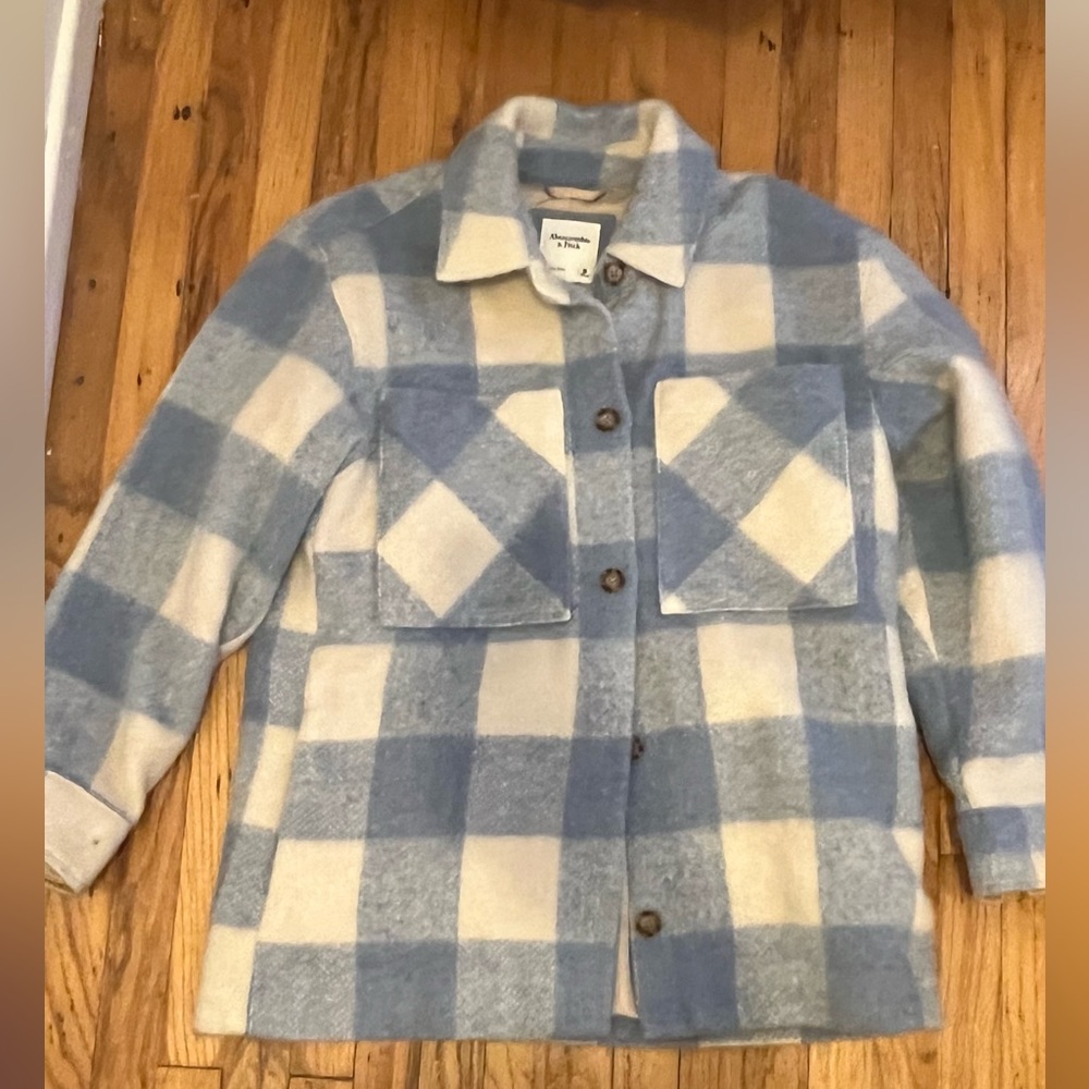 Abercrombie & Fitch Plaid Blue and Cream Women's Jacket size Medium